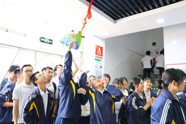 �ͼ����֡�H88(�й���)���鲩�����